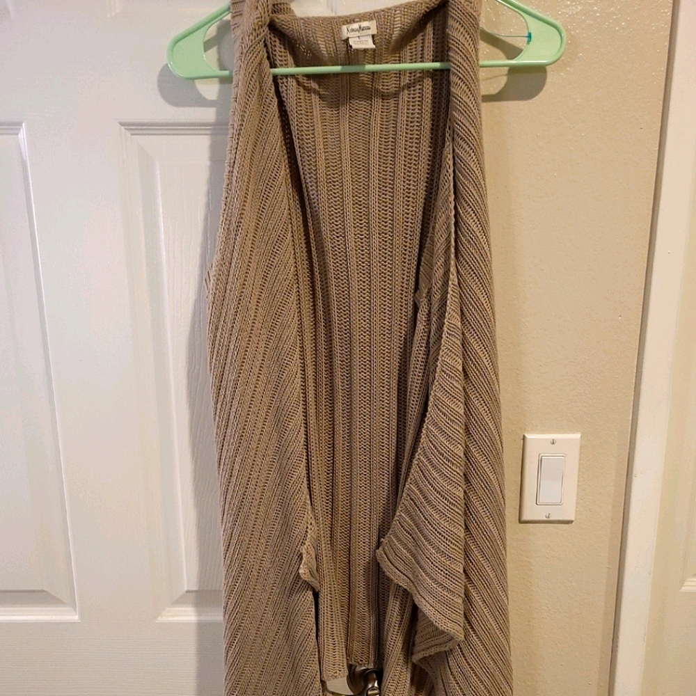 Nieman Marcus tan/beige sleeveless cardigan large